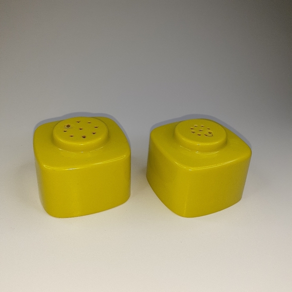 Brookpark Midcentury Salt and Pepper Shakers retro - Picture 4 of 9